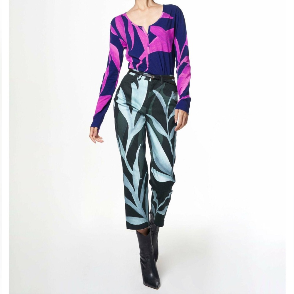 The Kit Aqua Black Leaf Print Cropped Jeans, 6